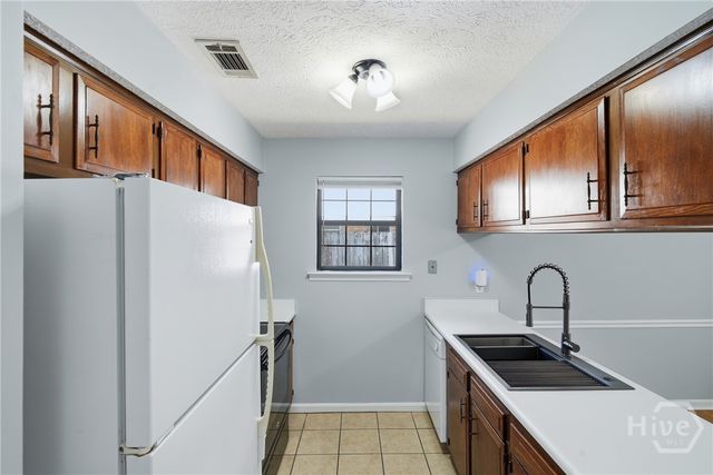 4 Flowering Peach Court, Savannah, GA 31419