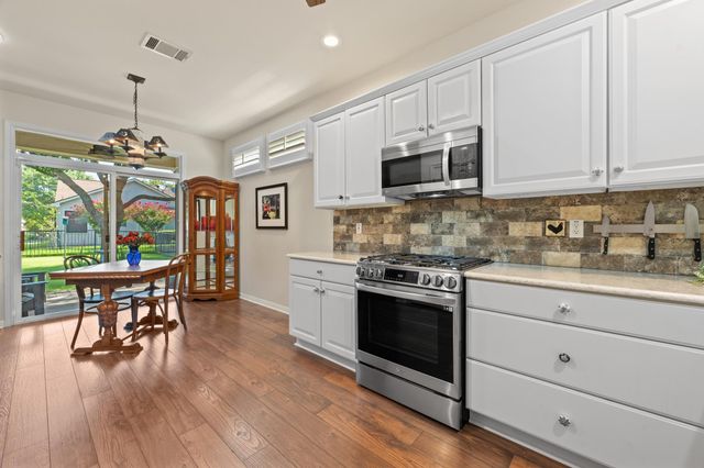 116 Harness LN, Georgetown, TX 78633