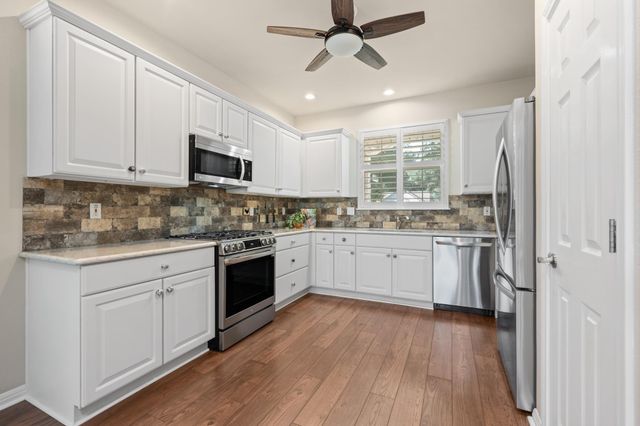 116 Harness LN, Georgetown, TX 78633