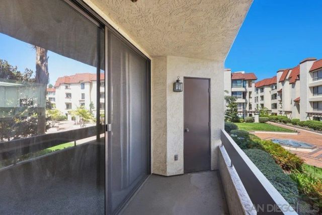 5865 Friars 3212, San Diego, CA 92110