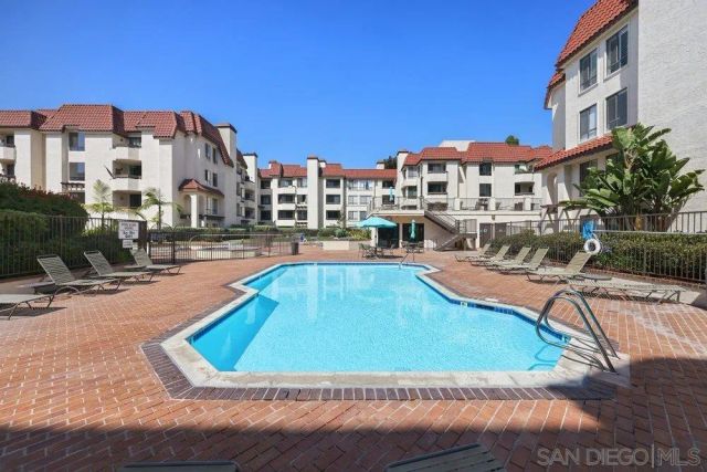 5865 Friars 3212, San Diego, CA 92110