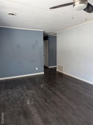 9618 De Porres Lane, St Louis, MO 63114