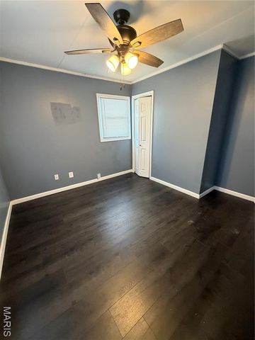 9618 De Porres Lane, St Louis, MO 63114