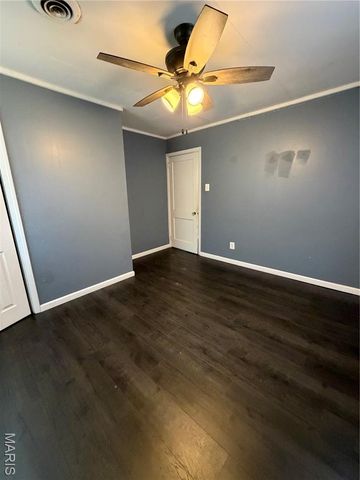 9618 De Porres Lane, St Louis, MO 63114