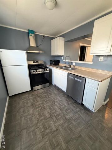 9618 De Porres Lane, St Louis, MO 63114