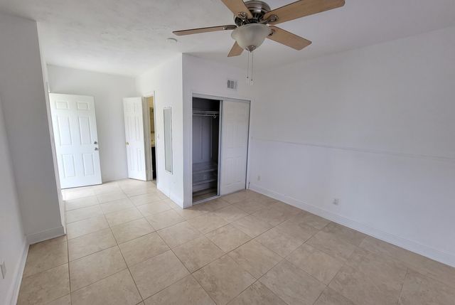 2021 NW 85TH Avenue, Pembroke Pines, FL 33024