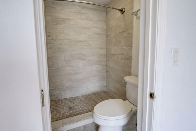 2021 NW 85TH Avenue, Pembroke Pines, FL 33024