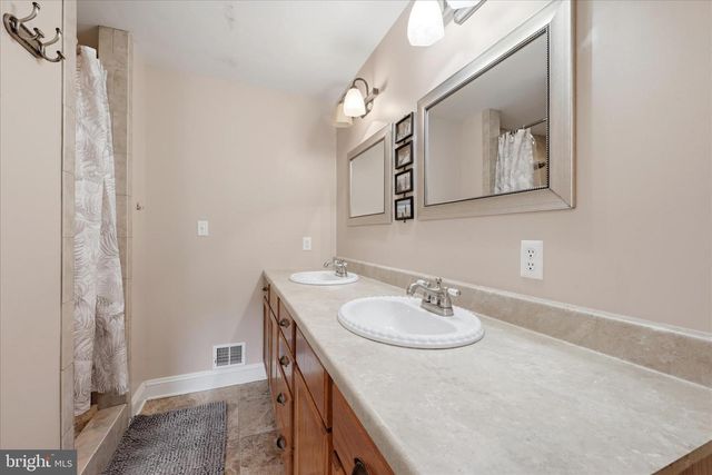 783 RITTERS VALLEY DR, Capon Bridge, WV 26711