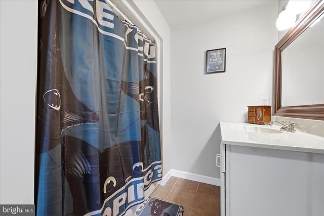 783 RITTERS VALLEY DR, Capon Bridge, WV 26711