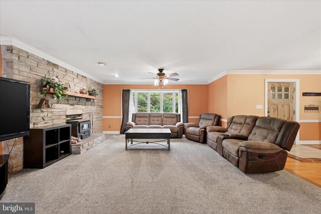 783 RITTERS VALLEY DR, Capon Bridge, WV 26711