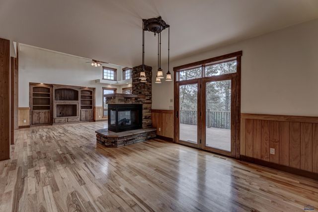 5730 WILDWOOD DR, Rapid City, SD 57702