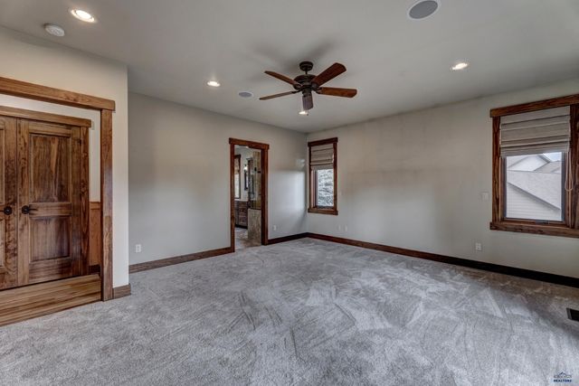 5730 WILDWOOD DR, Rapid City, SD 57702