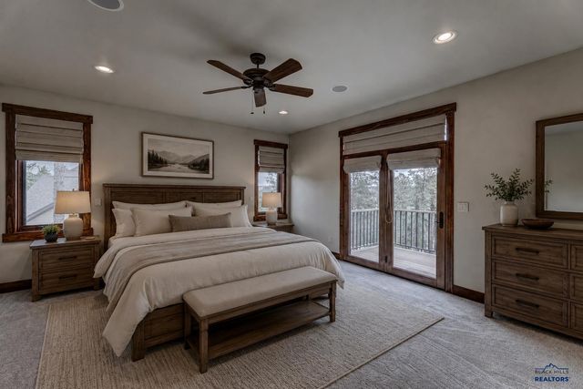 5730 WILDWOOD DR, Rapid City, SD 57702
