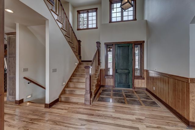 5730 WILDWOOD DR, Rapid City, SD 57702