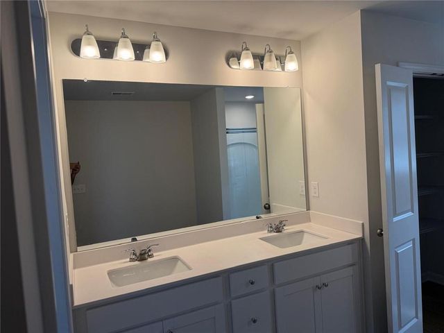 5223 Canberra Drive, Flowery Branch, GA 30542