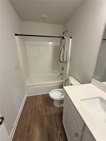 5223 Canberra Drive, Flowery Branch, GA 30542