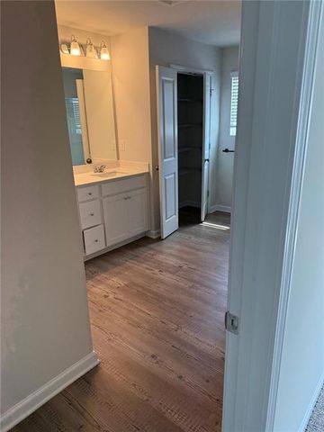 5223 Canberra Drive, Flowery Branch, GA 30542
