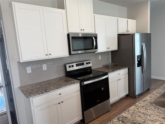 5223 Canberra Drive, Flowery Branch, GA 30542