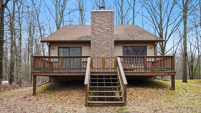 301 W Fike Road, Edenville Township, MI 48657