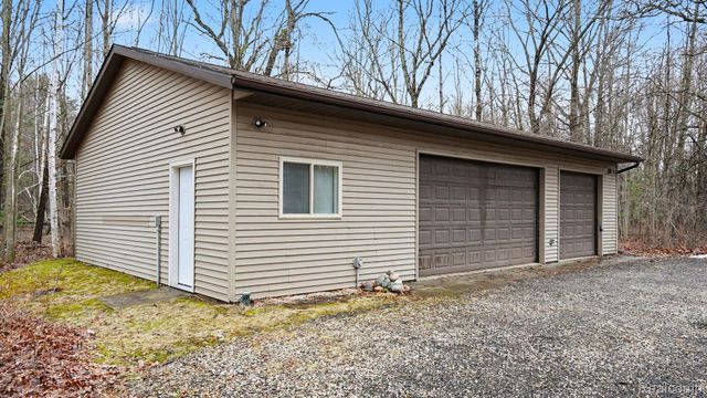 301 W Fike Road, Edenville Township, MI 48657