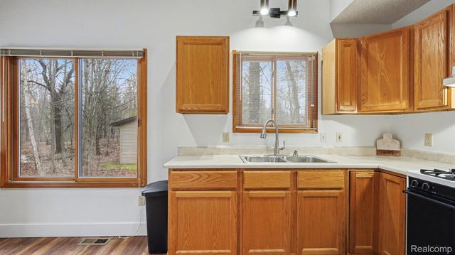 301 W Fike Road, Edenville Township, MI 48657