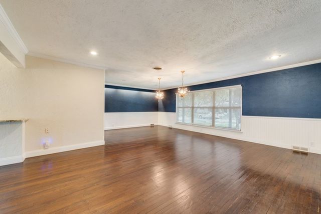 3662 Weeburn Drive, Dallas, TX 75229