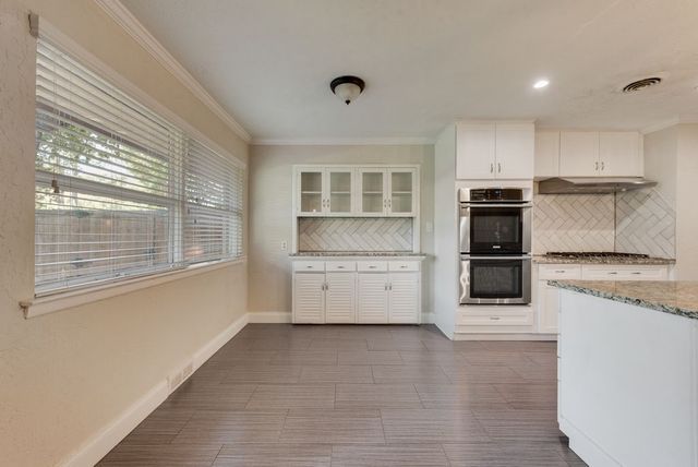 3662 Weeburn Drive, Dallas, TX 75229