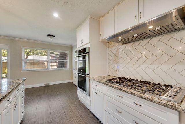 3662 Weeburn Drive, Dallas, TX 75229