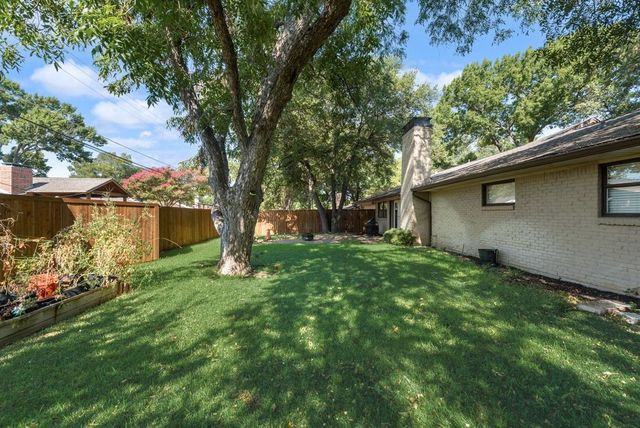 3662 Weeburn Drive, Dallas, TX 75229