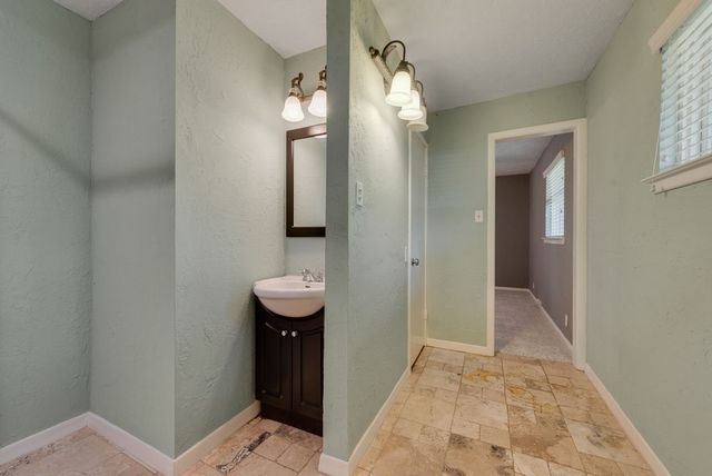 3662 Weeburn Drive, Dallas, TX 75229