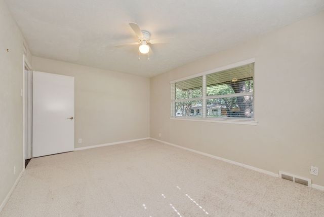 3662 Weeburn Drive, Dallas, TX 75229