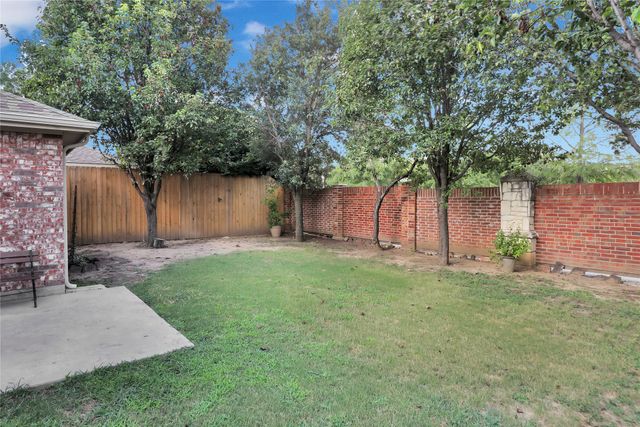 12109 Angel Food Lane, Fort Worth, TX 76244