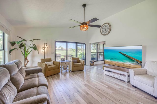 6757 SE Yorktown Drive, Hobe Sound, FL 33455