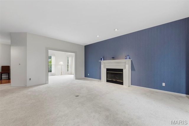11 Silver Leaf Court, Lake St Louis, MO 63367