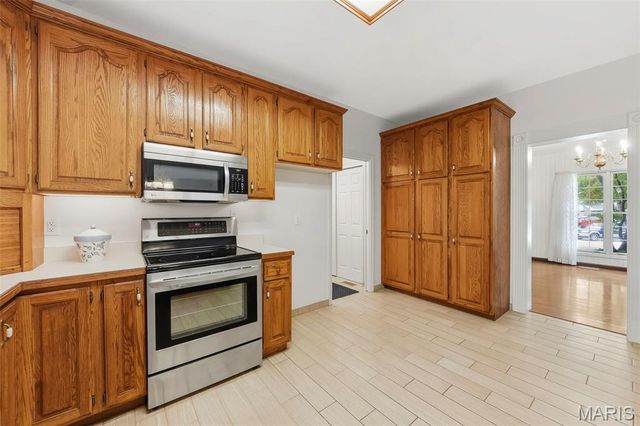 11 Silver Leaf Court, Lake St Louis, MO 63367