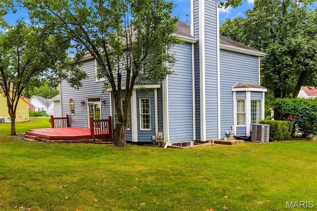 11 Silver Leaf Court, Lake St Louis, MO 63367