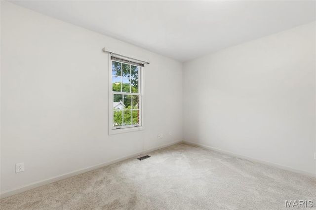 11 Silver Leaf Court, Lake St Louis, MO 63367