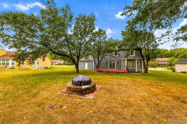 11 Silver Leaf Court, Lake St Louis, MO 63367