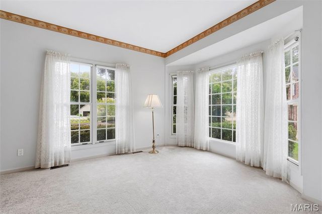 11 Silver Leaf Court, Lake St Louis, MO 63367
