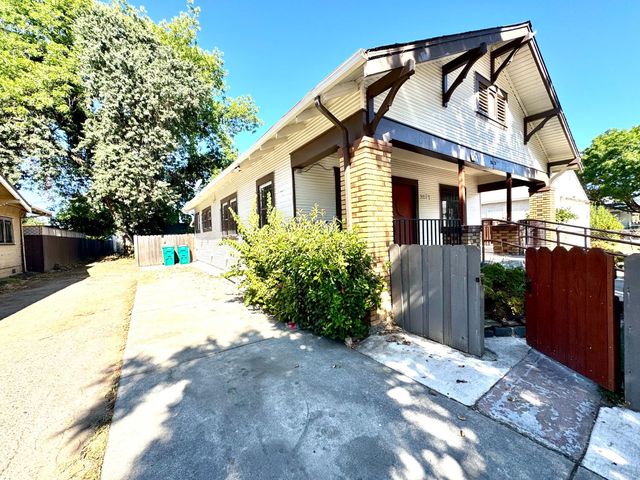 2613 N California St, Stockton, CA 95204