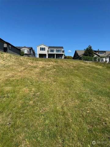 3112 44th Avenue NE, Tacoma, WA 98422