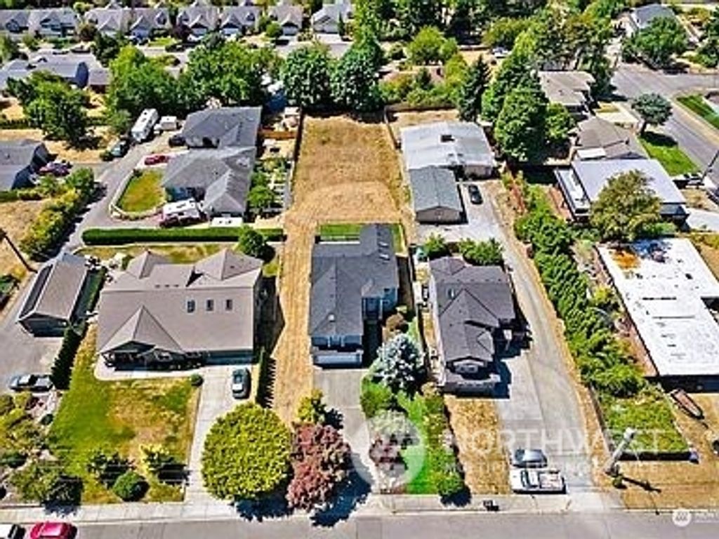 3112 44th Avenue NE, Tacoma, WA 98422