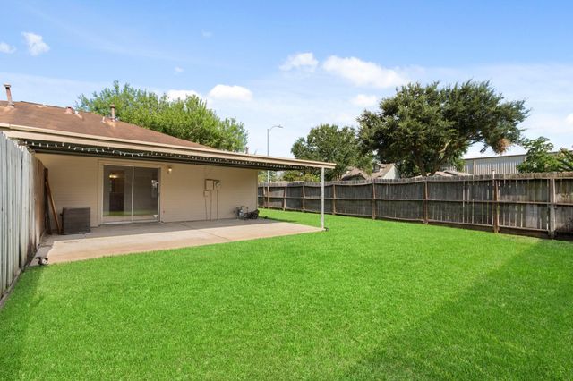 5218 Beaverbrook Drive, Houston, TX 77084
