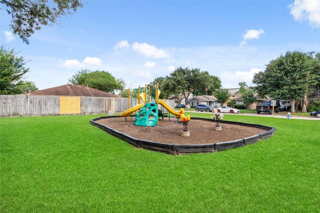 5218 Beaverbrook Drive, Houston, TX 77084