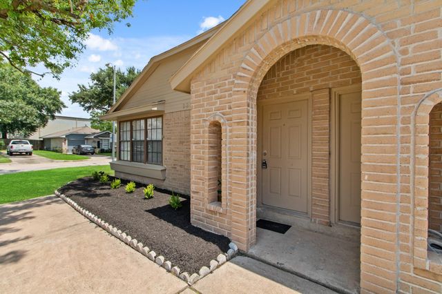 5218 Beaverbrook Drive, Houston, TX 77084