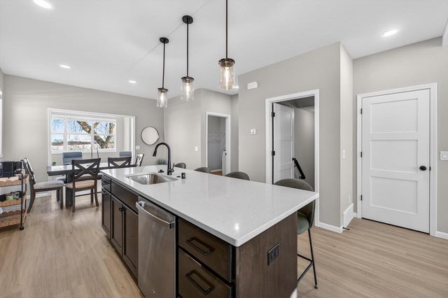 2529 Clover Point Drive, Fitchburg, WI 53711