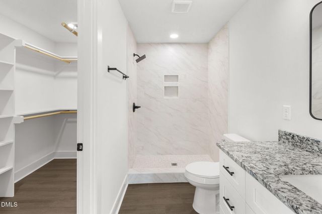 804 NW Lakecrest Drive, Fayetteville, NC 28301