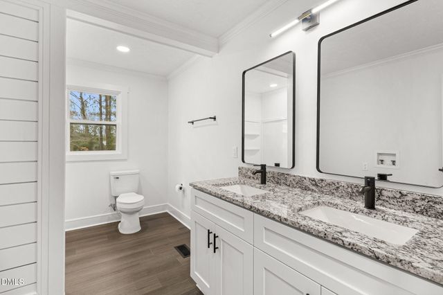 804 NW Lakecrest Drive, Fayetteville, NC 28301