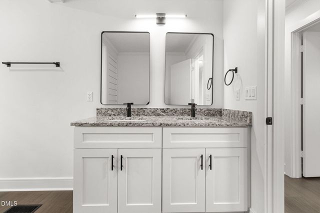 804 NW Lakecrest Drive, Fayetteville, NC 28301