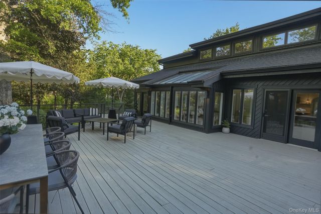 4 Moonstone Road, New Paltz, NY 12561